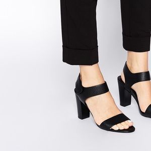 Black Aldo block heels